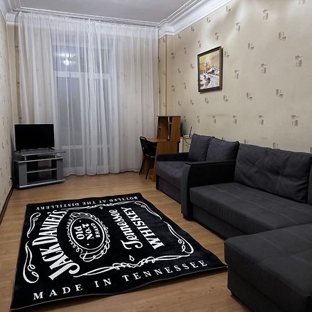 Apartments On Bolshaya Morskaya 65 นิโกลาเยฟ ภายนอก รูปภาพ